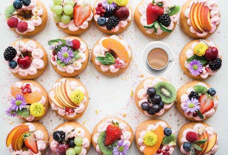 The Art of Food Presentation: Plating Techniques